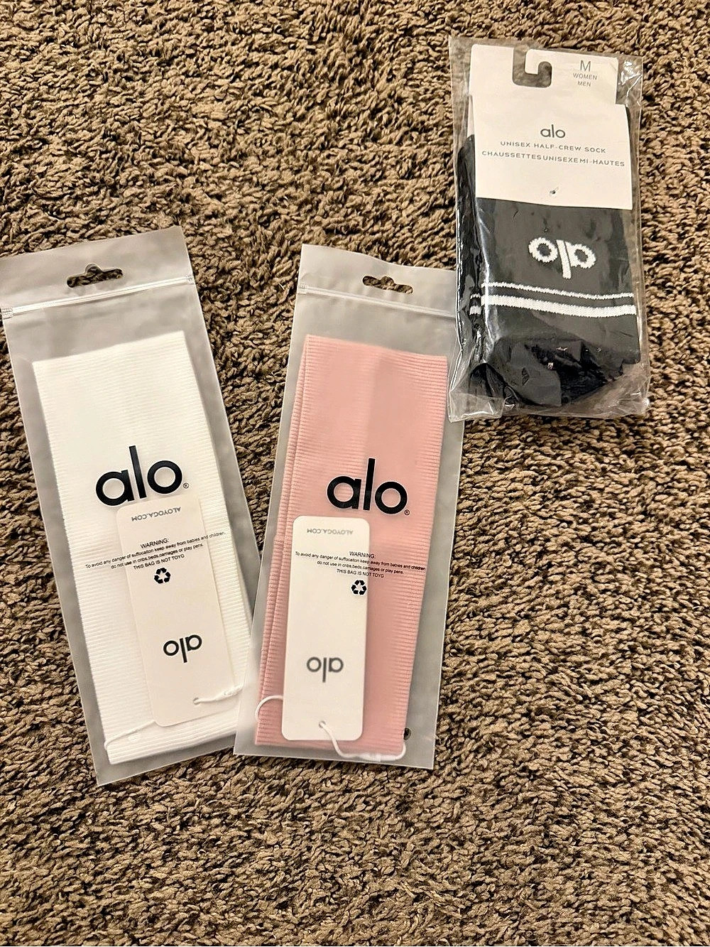 alo Unisex Half-Crew Sock Striped Socks Black, Pink & White Size Medium NWT
